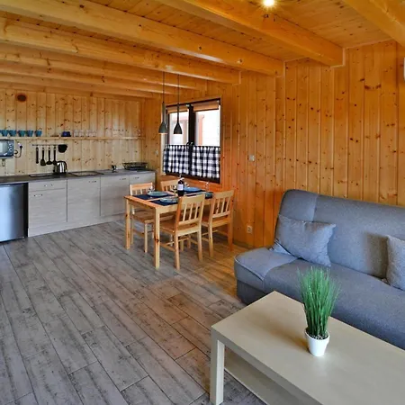 In Siano Ty Near Beach, Cleaning Included