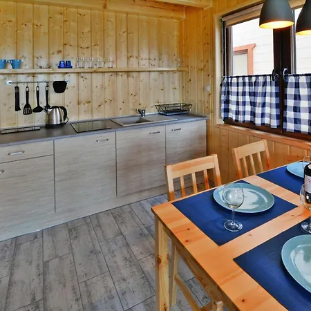 In Siano Ty Near Beach, Cleaning Included